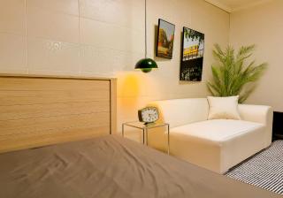 11 Hongik Univ Station, 15 minutes from Itaewon, Mangwon Market, Hapjeong, Single Accommodation, Fully Furnished - 4