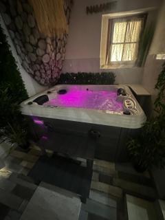 Maison familiale à 2 min à pied de l'Institut A Armand Calme Jeux babyfoot Jacuzzi Proche Mer - 1