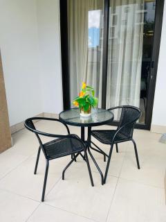 Modern Rosebank 1BR Walk to Mall and Gautrain - 1