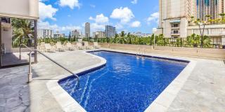 Palms At Waikiki By Chase 'N Rainbows - 8