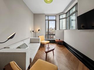 Freeman 802 by Rove Travel - 1BRCondo with Shared Amenities - 7