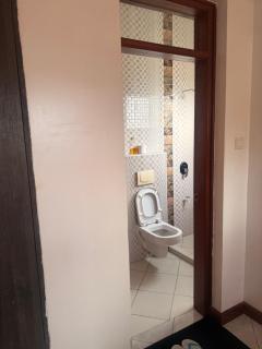 2nd avenue apartment - 5