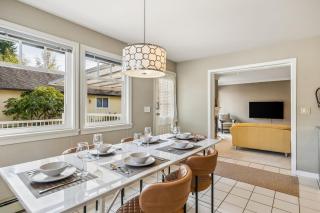 Spacious Queen Elizabeth Park Home-Walk to Train-Sleeps 10 - 0