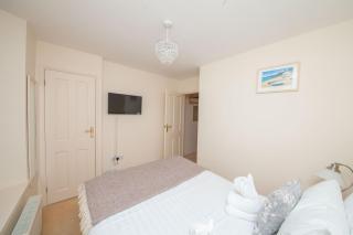7 Charles Street - 1