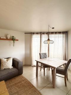 Wild Olive The Natural Suite Unit 46 - 5