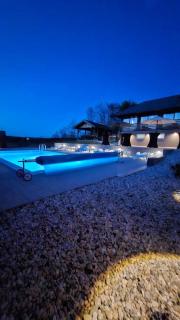 Natura Lux Holiday House with Pool and Jacuzzi - 0
