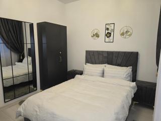 DeLux Apartment - 1