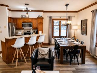 TRUE ski inout - large heated pool in summer! - 8