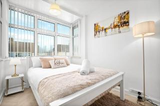 Family Home, Near to CityCentre, Parking Available - 8
