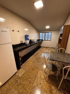 Aconchegante casa no centro de Guaxupe - 9