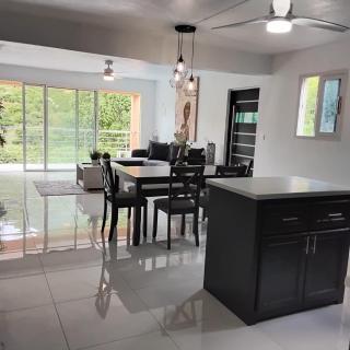 Two Bedrooms Hillside Retreat with Sea View Near Friars Bay Beach - 7