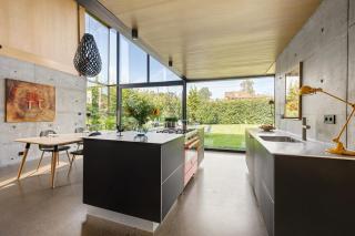 Stylish industrial house with Nordic interior - 5