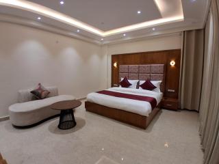 Vardhn Villa - 1