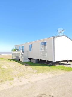 9 Sea View Kessingland Beach Parkdean Resorts MIN 3 NIGHT STAY - 9