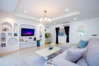 Muse Pool Villa Pattaya - 1