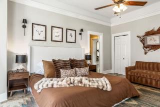 The Frontier House - 9