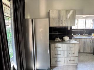 Gems at 1124 Pretorius - 2