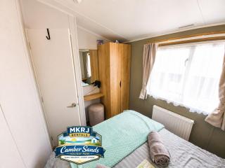 MKRJ LUXURY - Parkdean Camber Sands - Sleeps 8 - Pet Friendly - lbl - 4