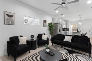 Stylish 3 Bedroom Rental - Just Minutes from Dowtown Houston - Houston - 9