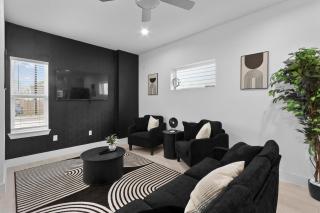 Stylish 3 Bedroom Rental - Just Minutes from Dowtown Houston - Houston - 0
