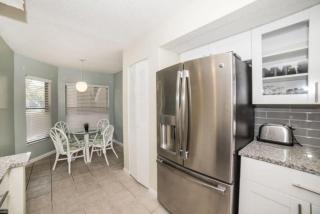 4411 Shorewalk 15 min to Beach and 5 mins to IMG - 8