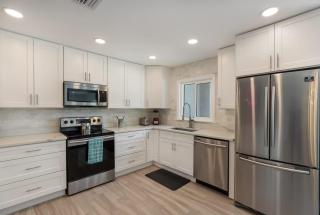 Sarasota Updated pool home, Near Siesta Key - 5