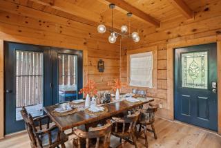 Mountain view 5 bdrm Gatlinburg Cabin near downtown Arts - 2