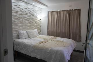 La Palma Suite 1 with outdoor tubs and jacuzzi - 4