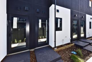 Easy City Living near Christchurch CBD - 8