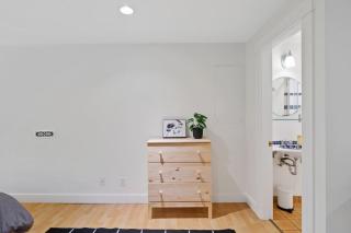 Cozy and Calm Modern Studio with Private Entrance - 7