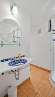 Cozy and Calm Modern Studio with Private Entrance - 1
