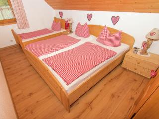 Alluring Holiday Home in Ubersee with Whirlpool - Übersee - 8
