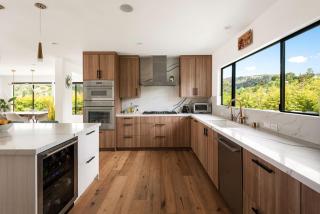 NEW! Hollywood Hills Sanctuary with Infinity Pool - 7