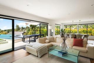 NEW! Hollywood Hills Sanctuary with Infinity Pool - 5