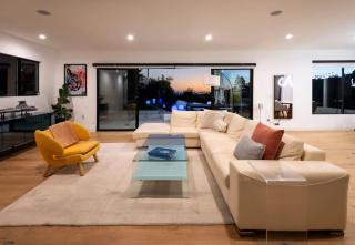 NEW! Hollywood Hills Sanctuary with Infinity Pool - 3