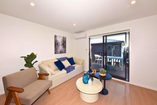 Central Christchurch Base for Your Stay - 6