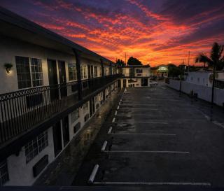 The Atlas Inn & Suites LAX - 4