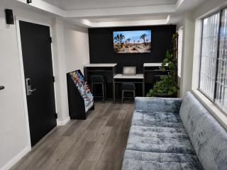 The Atlas Inn & Suites LAX - 2