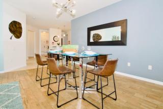 Vista Cay at Epic Universe - Luxury 4 bedroom condo - 2