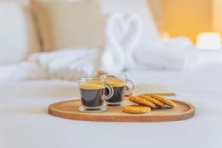 Vistamare Seafront Suites by Haven & Keys - 8