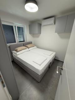 Apartmani Lovren - Novalja (Novaglia) - 2