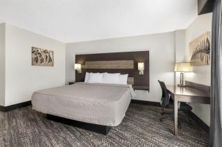Best Western Plus Wausau Tower Inn - 8
