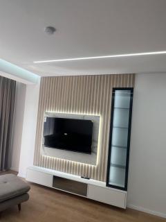 Skyline Apartment - 8