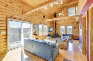 Family Friendly! Secluded Worcester Haven w/ Deck - 2