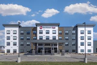 Best Western Plus Neepawa Hotel - 0