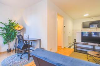 ideal für Familien und Monteure, Zentral, gemütlich, mit Fernseher - 1