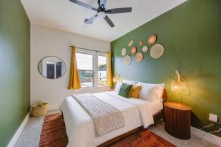 Conjoined New 8BR | NRG | Med Center | Hot Tub - 4