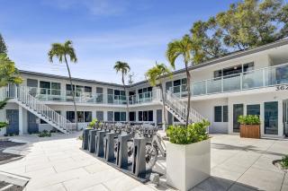 Two Bedroom Suite at The Botanica - 9