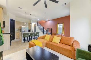 Brand New 4BR | NRG | Med Center | Outdoor Dining - 8