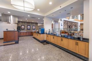 Drury Inn & Suites St. Louis Airport - 2